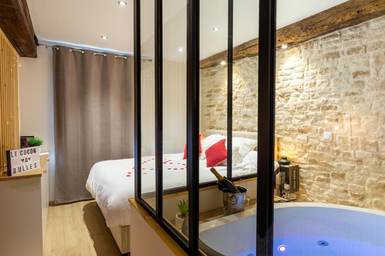 Cocon A Bulles Chic Vue Cathedrale Avec Spa-Jacuzzi Chartres Zewnętrze zdjęcie